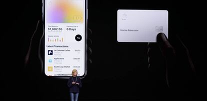 La vicepresidenta de Apple Pay Jennifer Bailey, durante la presentación de la aplicación de pagos de la compañía.