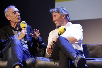 Juan José Millás (a la izquierda) y Javier del Pino.