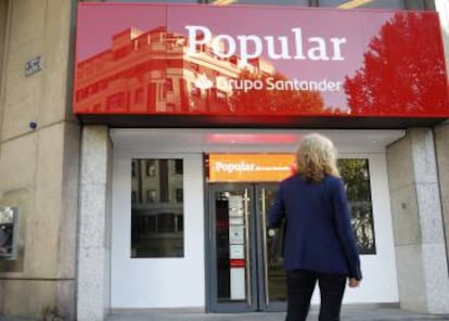 Una de las principales oficinas de Banco Popular, perteneciente a Grupo Santander, en Madrid.
