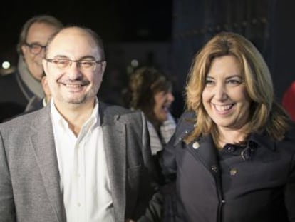 El dirigente aragonés respalda a la presidenta andaluza en la carrera por el liderazgo socialista