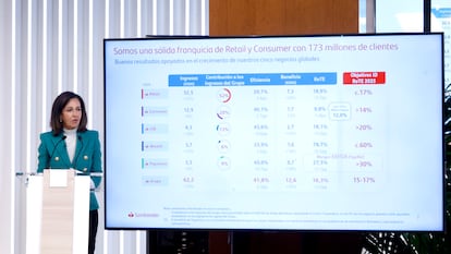 Ana Patricia Botín, durante la rueda de prensa, este miércoles.