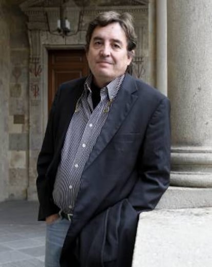 El poeta y catedrático Luis García Montero interviene hoy en la inauguración del Máster en Literatura Española e Hispanoamericana de la Universidad de Salamanca (USAL) con la conferencia titulada "La literatura. Al hilo de unos versos de García Lorca".