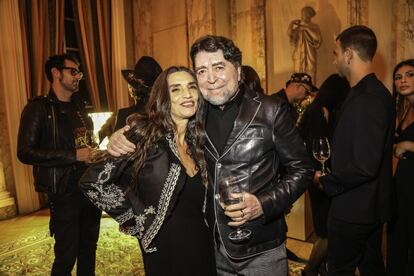 Ángela Molina, Premio ICON Mujer 2016, posa junto a Joaquín Sabina, Premio ICON a la trayectoria musical.