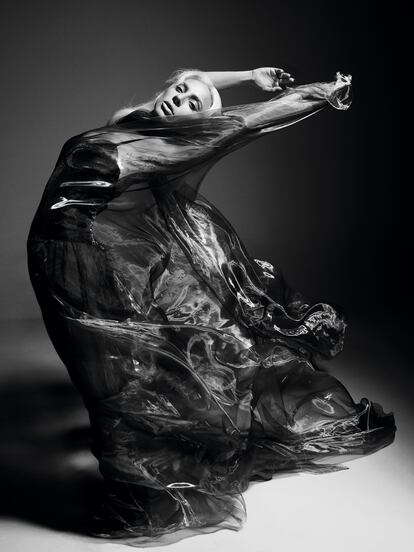 La artista en una imagen de la campaña de Dom Pérignon Vintage 2013.