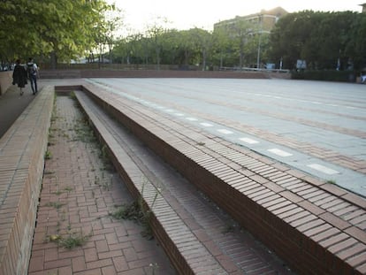La plaza de los Campions, en la Vila Ol&iacute;mpica de Barcelona, 25 a&ntilde;os despu&eacute;s de los Juegos.