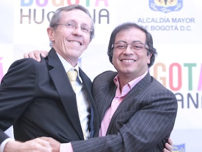 Gustavo Petro con Antonio Navarro Wolff, en una imagen de archivo.