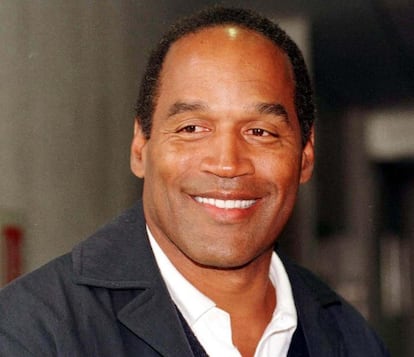 Aaren Simpson era la tercera hija de O. J. Simpson y su primera esposa, Marguerite. En agosto de 1979, un mes antes de cumplir los dos años y poco después de que la pareja se separara, se cayó en una piscina y murió.