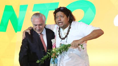 Temer e o pai de santo Uzêda.