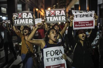 Marcha contra la destituci&oacute;n de Dilma Rousseff en Brasil.