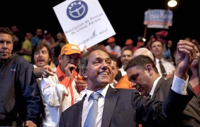 Daniel Scioli en un evento de campaña.