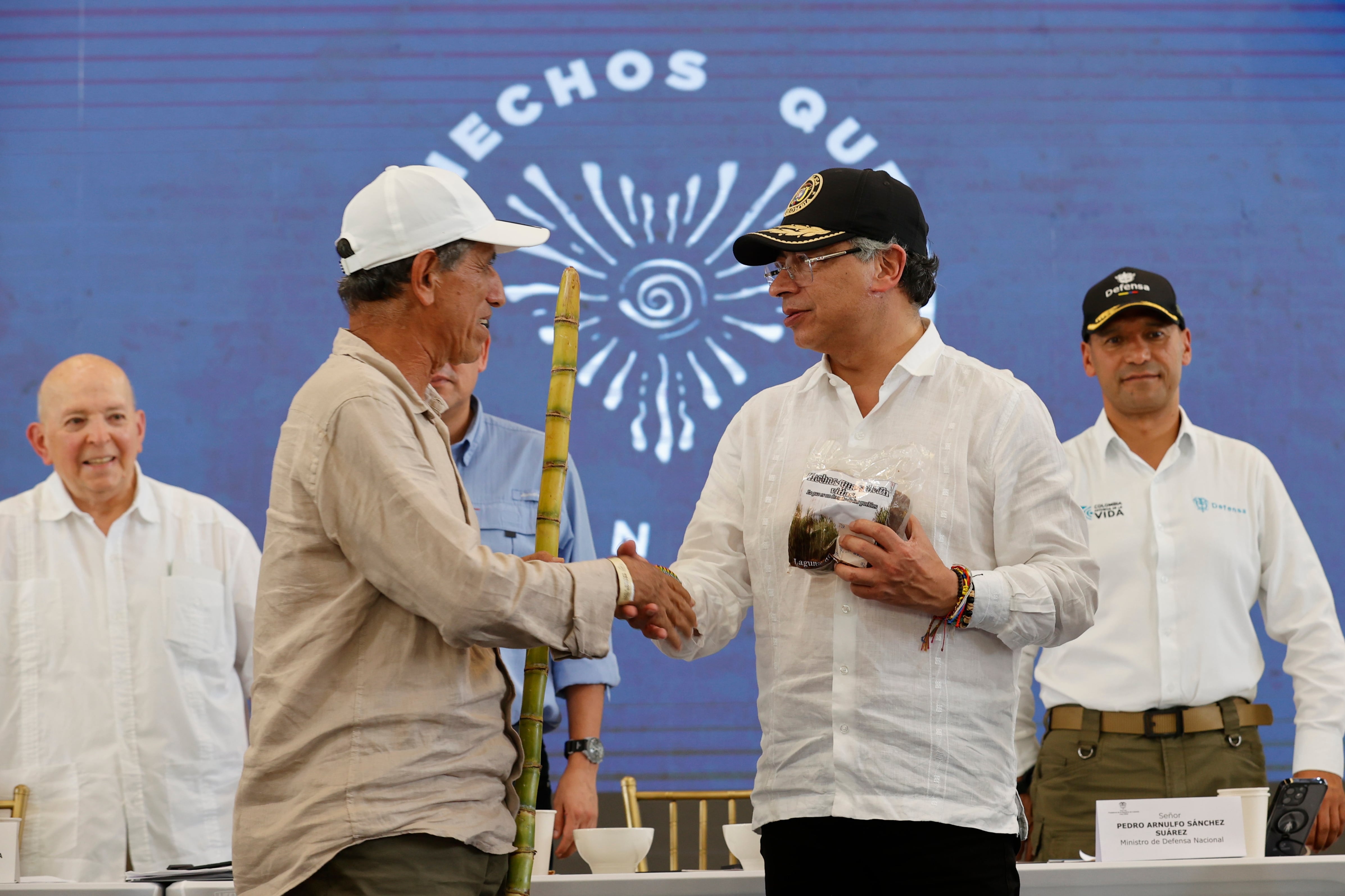 Colombia inicia la destrucción de 14 toneladas de material bélico entregadas por la Coordinadora Nacional Ejército Bolivariano