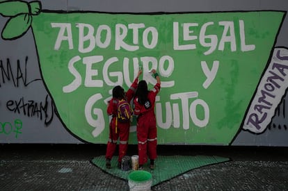 Manifestantes a favor del derecho al aborto durante en una foto de archivo en septiembre de 2021.