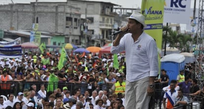 Correa en el acto por el aniversario de la Revoluci&oacute;n.