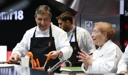 Joan Roca and his mother Montserrat Fontané at Madrid Fusión.