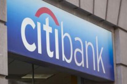 Fachada de una sucursal de Citibank.