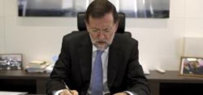 Rajoy defenderá ajustes duros y un reparto equitativo de los recortes