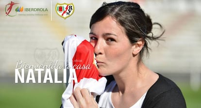 Natalia Pablos, en la imagen de su fichaje por el Rayo en la segunda etapa.