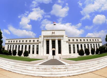 Imagen de la sede de la Reserva Federal en Washington, D.C. La entidad reguladora mantendrá los tipos en la zona cero.