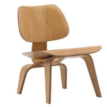 La silla 'Plywood' (1940), una estructura de madera adaptada al cuerpo de Charles y Ray Eames.