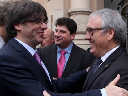 Poblet saluda Puigdemont, el 2016.