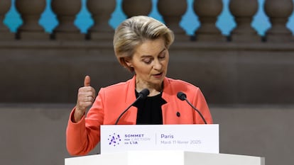 La presidenta de la Comisión Europea, Ursula von der Leyen, durante la Cumbre de Acción sobre Inteligencia Artificial (IA) en el Grand Palais de París, Francia, el 11 de febrero de 2025.