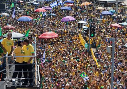 Simpatizantes del expresidente brasileño Jair Bolsonaro