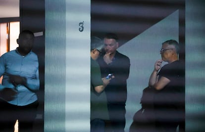 Bolsonaro en su domicilio en Brasilia, este lunes.