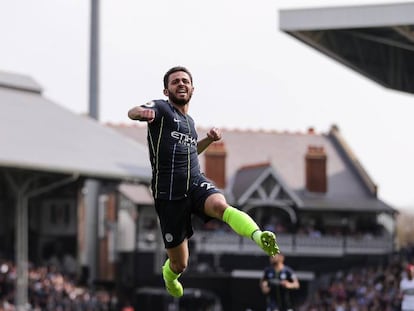 Bernardo Silva celebra un gol en Fulham.