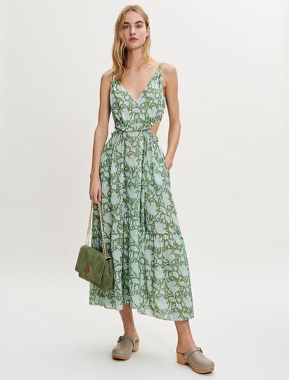 El estilo romántico y bohemio de este vestido de Maje lo convierten en la pieza todoterreno de tu armario de verano.

275€