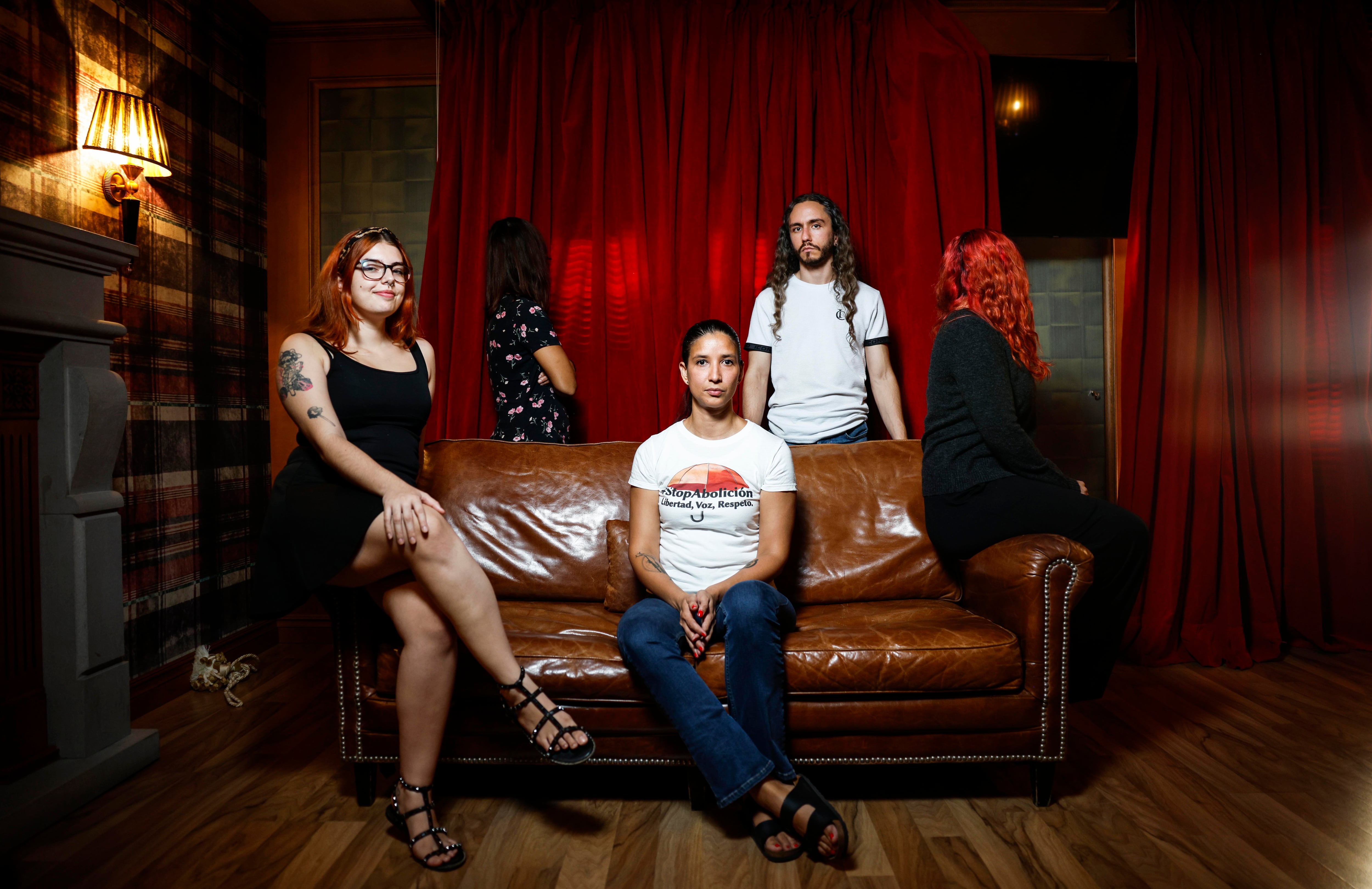 Desde la izquierda, Luna Wine, Lea Ferrer, Pamela Morán, Danak y Dalia, este 15 de septiembre de 2025 en un club, en Madrid.