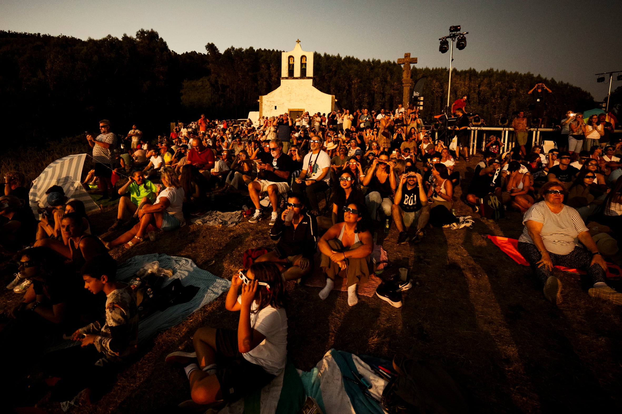 Millones de españoles se maravillan con el eclipse de Sol: “¡Quiero otro!, ¿cuándo hay otro?”