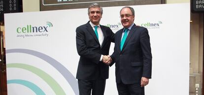 Francisco Reyn&eacute;s y Tob&iacute;as Mart&iacute;nez, presidente y consejero delegado de Cellnex, respectivamente. pablo monge