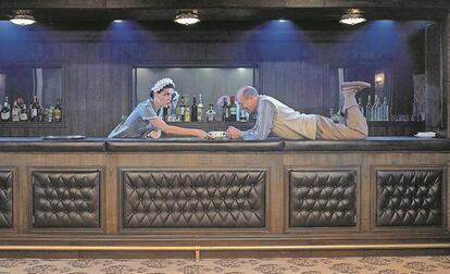 Escena de 'Un bar bajo la arena'.