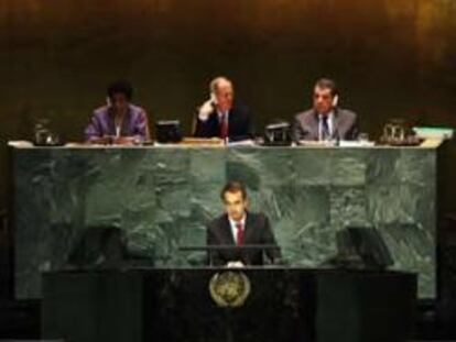 El presidente del Gobierno, José Luis Rodríguez Zapatero, durante su intervención esta tarde en la sede de la ONU