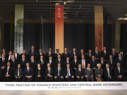 Foto oficial dos ministros das Finanças e diretores de bancos centrais do G-20