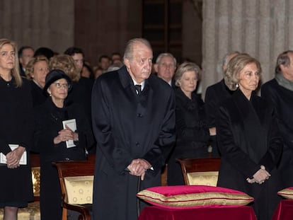 Emeritus monarchs Juan Carlos and Doña Sofía at a funeral in February.