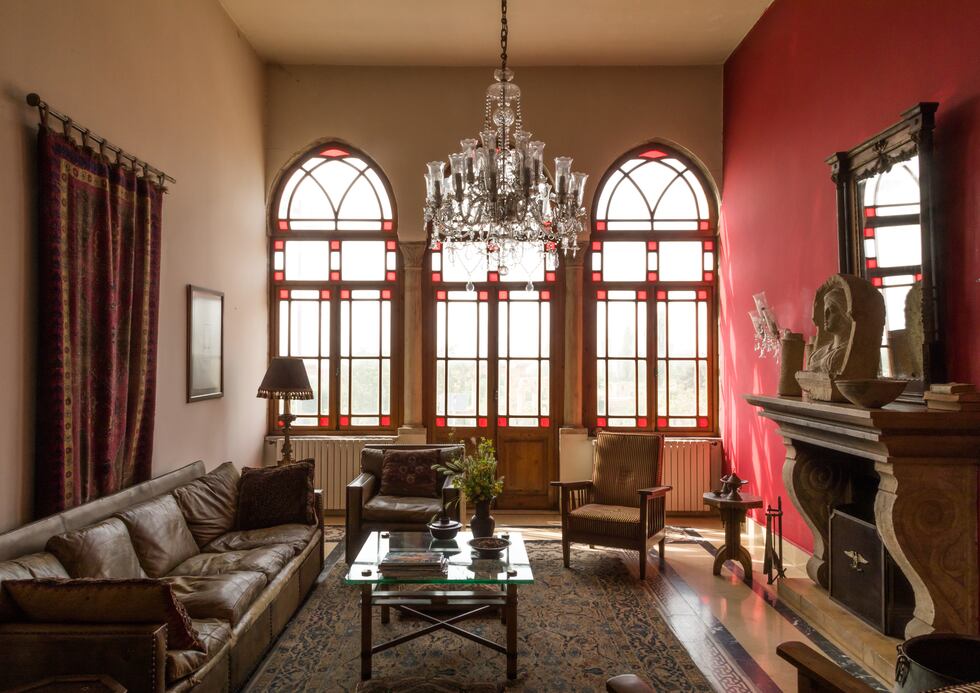 El interior del histórico hotel Palmira de Baalbek, en Líbano, en una imagen de archivo.