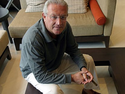 J. J. Armas Marcelo.