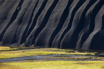 Paisaje en la ruta norte de Fjallabak, entre Holaskjol y Landmannalauger, en Islandia.