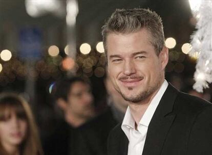 El actor de Anatomía de Grey, Eric Dane, ha presentado una querella contra un blog, que difundió un vídeo en el que salía desnudo en compañía de su esposa, Rebecca Gayheart, informa People.com