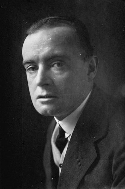 El escritor inglés Hector Hugh Munro, conocido como Saki, en un retrato no fechado de E. O. Hoppe.