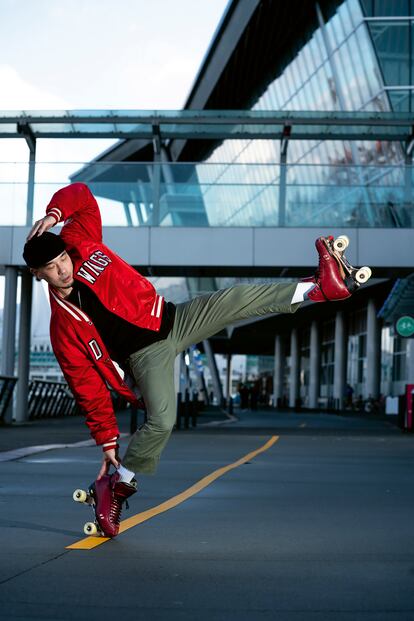 Keegan Shim (Toronto, Canadá), profesor de roller dance y parte de la comunidad
internacional de patinadores.