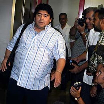 Diego Armando Maradona, a su llegada a Cuba el lunes.