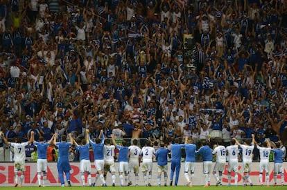 La selección griega brinda el triunfo y el pase a cuartos a su afición