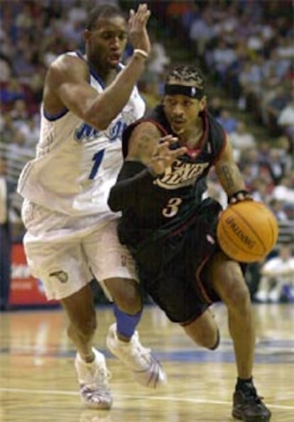 El jugador de los Sixers, Iverson, en el partido ante los Magic