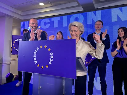 Ursula von der Leyen, presidenta de la Comisión y candidata del PPE a repetir en el cargo, celebra los resultados de las elecciones europeas.