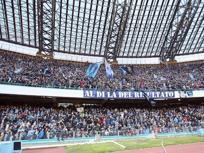 El estadio San Paolo del N&aacute;poles, antes de un partido contra el Carpi, en febrero.