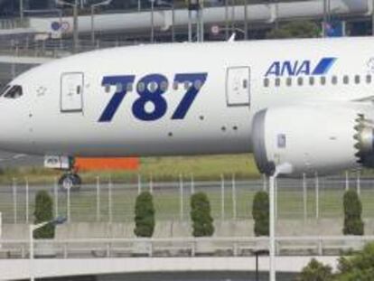 Un Boeing 787 de la compañía All Nippon Airways (ANA). EFE/Archivo