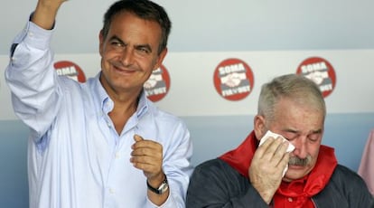 Fernández Villa junto a Zapatero en Rodiezmo en 2007.