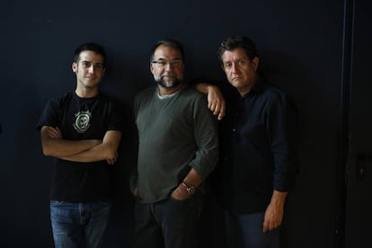 Pedro Casablanc (derecha), Samuel Villuela (izquierda) y el director Antonio Ortiz.